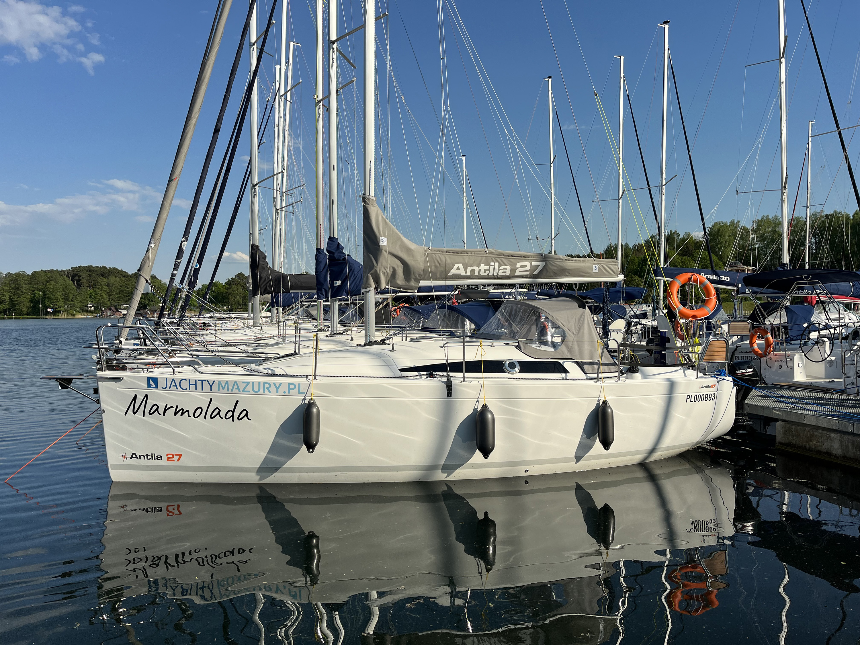 Antila 27 "Marmolada"